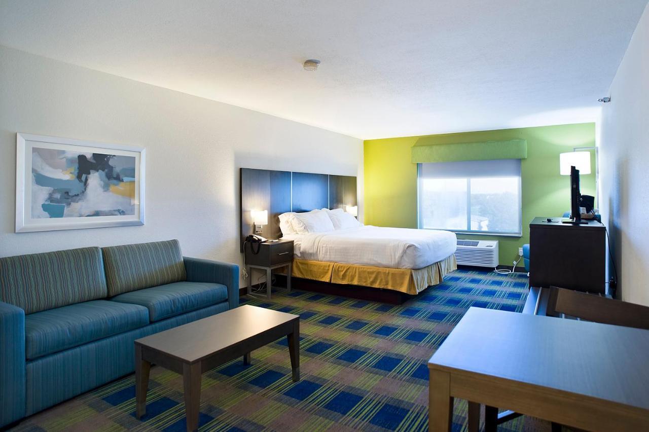 Holiday Inn Express & Suites Vermillion, An Ihg Hotel Экстерьер фото